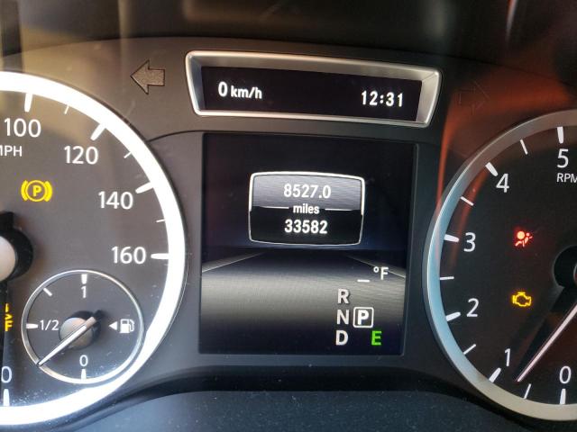 SJKCH5CRXJA047266 - 2018 INFINITI QX30 BASE Weiß Foto 9