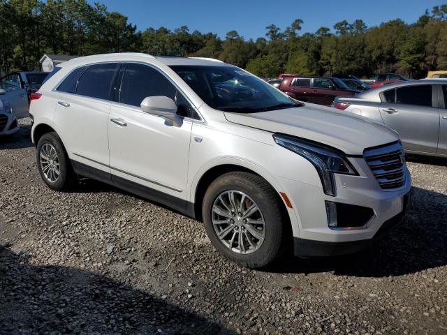 1GYKNBRS6HZ182847 - 2017 CADILLAC XT5 LUXURY WHITE photo 4