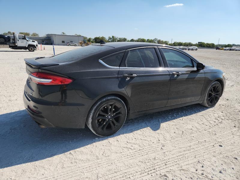 3FA6P0HD2KR113728 - 2019 FORD FUSION SE أسود صورة 3