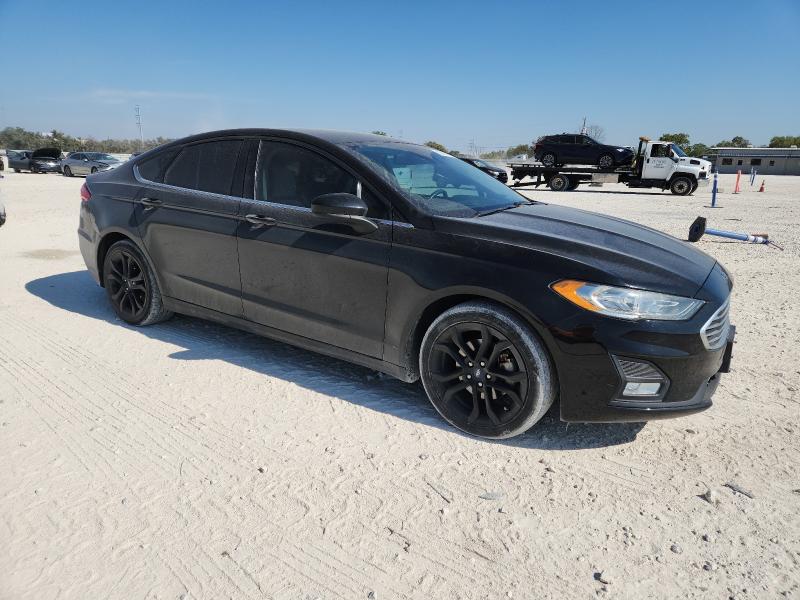 3FA6P0HD2KR113728 - 2019 FORD FUSION SE أسود صورة 4