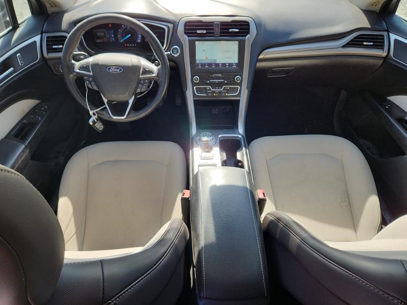 3FA6P0HD2KR113728 - 2019 FORD FUSION SE أسود صورة 8