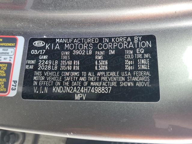 KNDJN2A24H7498837 - 2017 KIA SOUL GRAY photo 12