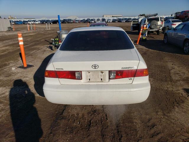 JT2BF28K110294737 - 2001 TOYOTA CAMRY LE WHITE photo 6