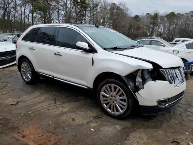 2LMDJ6JK6BBJ18864 - 2011 LINCOLN MKX WHITE photo 4