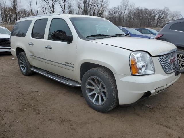 1GKS2MEF3CR127370 - 2012 GMC YUKON XL DENALI WHITE photo 4