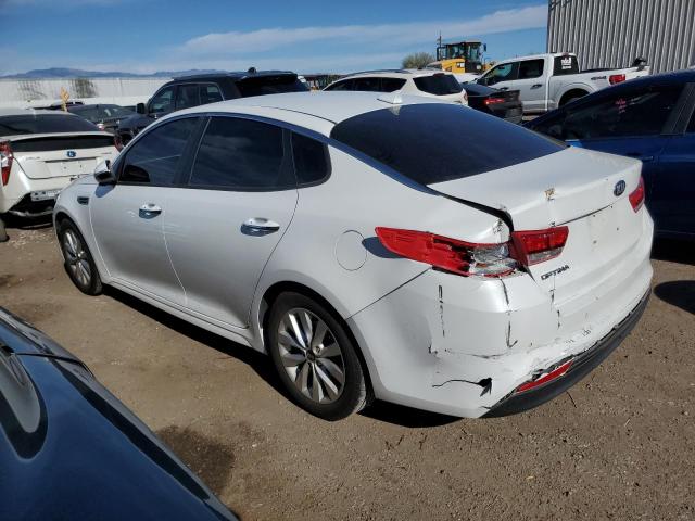 5XXGT4L36JG267551 - 2018 KIA OPTIMA LX WHITE photo 2