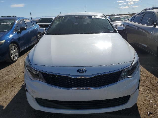 5XXGT4L36JG267551 - 2018 KIA OPTIMA LX WHITE photo 5