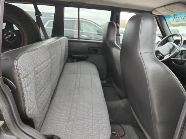 1J4FF48S61L598546 - 2001 JEEP CHEROKEE SPORT BLACK photo 11