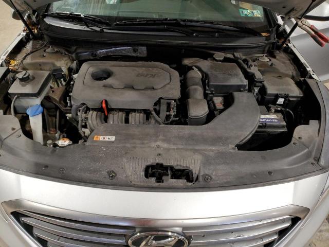 5NPE24AF9FH161369 - 2015 HYUNDAI SONATA SE SILVER photo 11