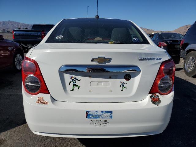 1G1JC5SH0F4124310 - 2015 CHEVROLET SONIC LT Blanco foto 6