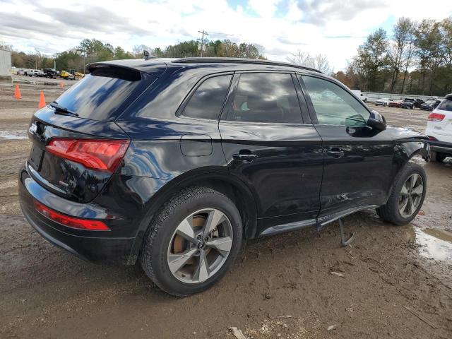 WA1ANAFY9L2115997 - 2020 AUDI Q5 PREMIUM BLACK photo 3