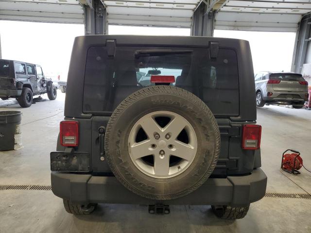 1C4BJWDG3JL874973 - 2018 JEEP WRANGLER U SPORT فحمي صورة 6