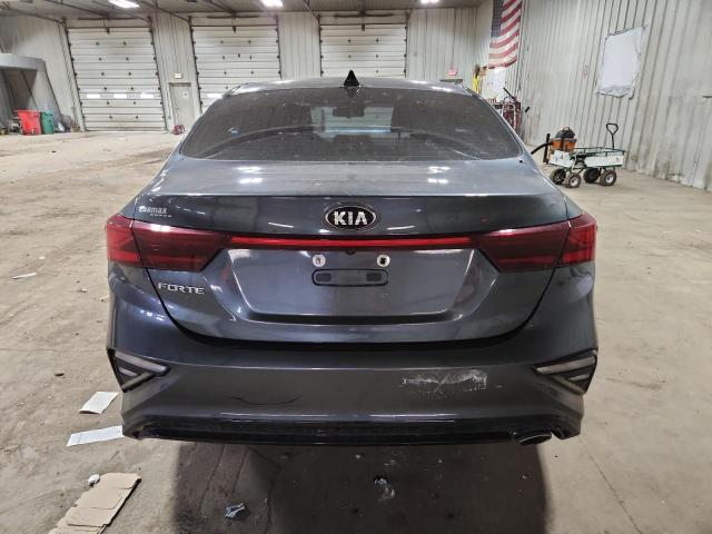 3KPF24AD1KE076530 - 2019 KIA FORTE FE Grau Foto 6