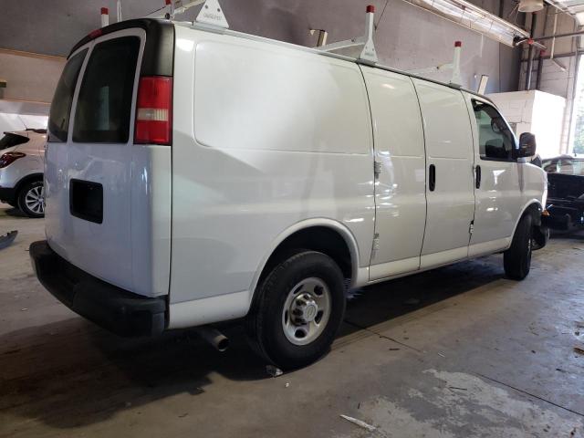 1GCWGFFA0B1152236 - 2011 CHEVROLET EXPRESS G2 WHITE photo 3