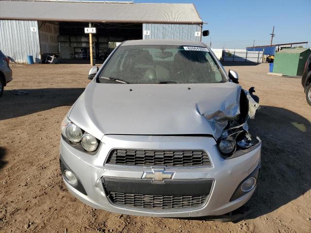 1G1JE5SB0F4112115 - 2015 CHEVROLET SONIC LTZ SILVER photo 5