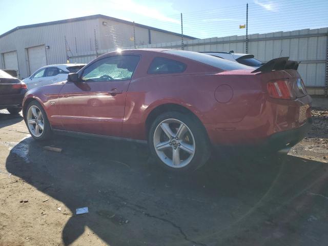 1ZVBP8CH7A5147471 - 2010 FORD MUSTANG GT MAROON photo 2