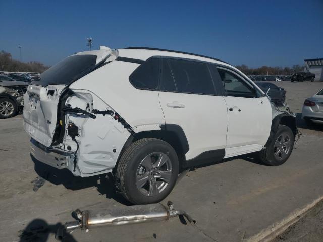 2T3W1RFV8RW360088 - 2024 TOYOTA RAV4 XLE თეთრი ფოტო 3