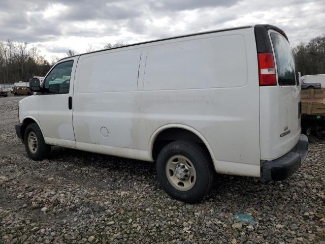 1GCWGAFF8H1131108 - 2017 CHEVROLET EXPRESS G2 WHITE photo 2