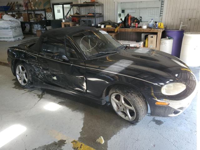 JM1NB353X20227347 - 2002 MAZDA MX-5 MIATA BASE BLACK photo 4