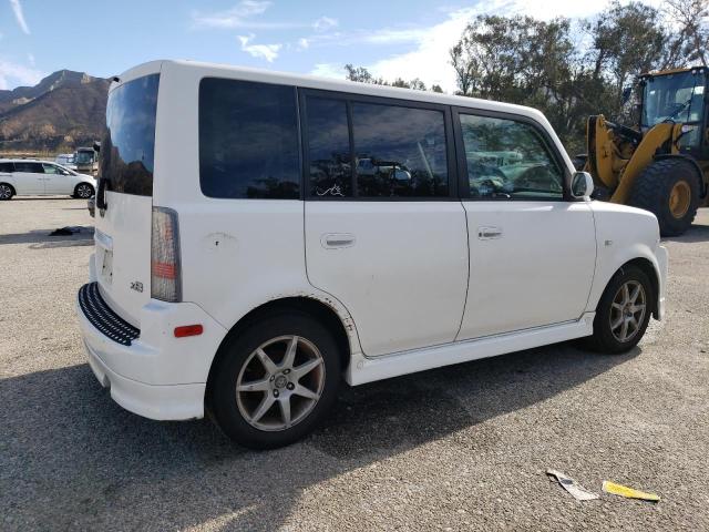 JTLKT324464119953 - 2006 TOYOTA SCION XB WHITE photo 3