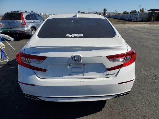 1HGCV1F34JA009951 - 2018 HONDA ACCORD SPORT Beyaz fotoğraf 6
