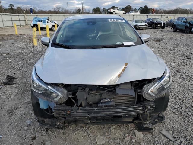 3N1CN8EV4ML876812 - 2021 NISSAN VERSA SV SILVER photo 5