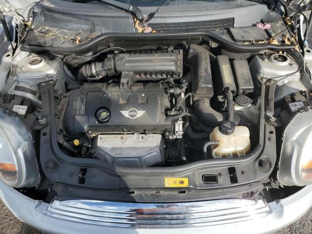 WMWSU3C59BT251491 - 2011 MINI COOPER SILVER photo 11
