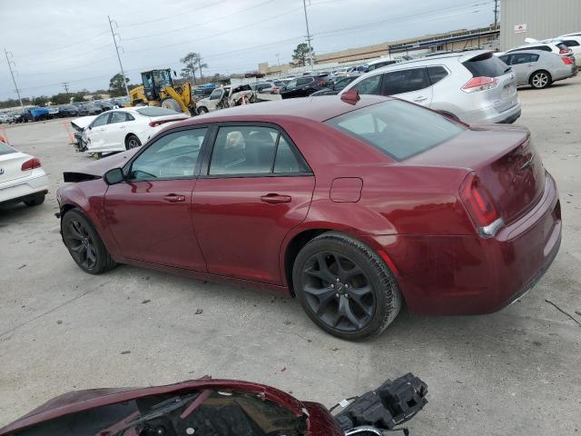 2C3CCABG8MH505052 - 2021 CHRYSLER 300 S RED photo 2