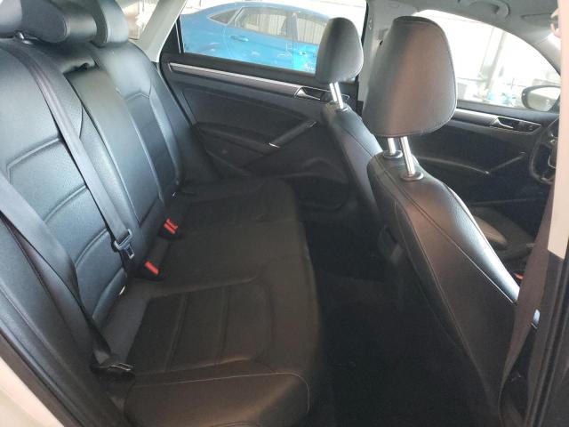 1VWDT7A39HC001956 - 2017 VOLKSWAGEN PASSAT R-LINE Ağ foto 10