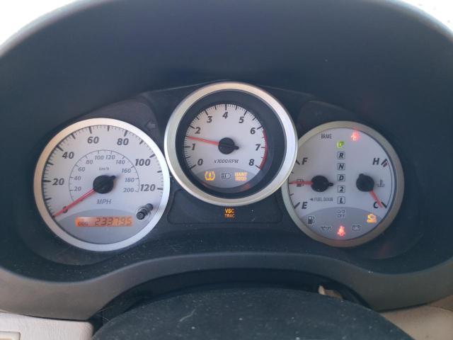 JTEHD20V640034315 - 2004 TOYOTA RAV4 WHITE photo 9