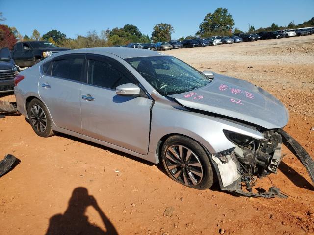 1N4AL3AP2JC239743 - 2018 NISSAN ALTIMA 2.5 Серебристый фото 4