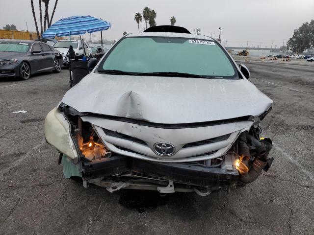 2T1BU4EE4BC538234 - 2011 TOYOTA COROLLA BASE Gümüş fotoğraf 5