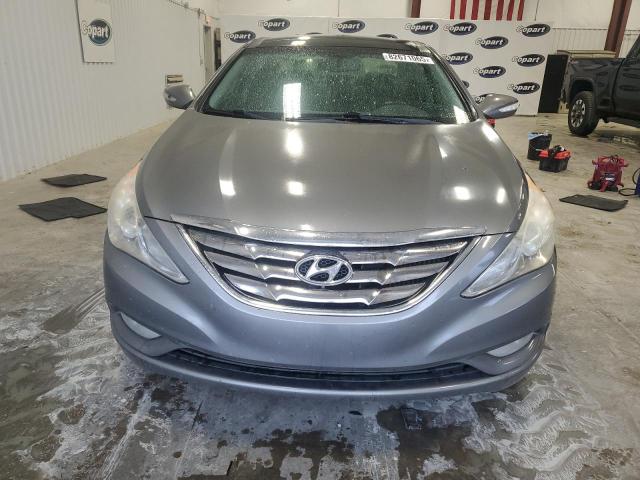 5NPEC4AB2DH665074 - 2013 HYUNDAI SONATA SE 灰色 照片 5