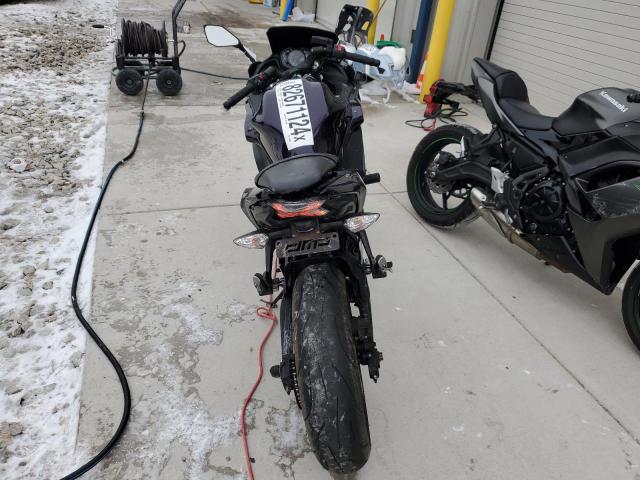 JKAEXEJ13JDA02404 - 2018 KAWASAKI EX650 J იასამნისფერი ფოტო 4