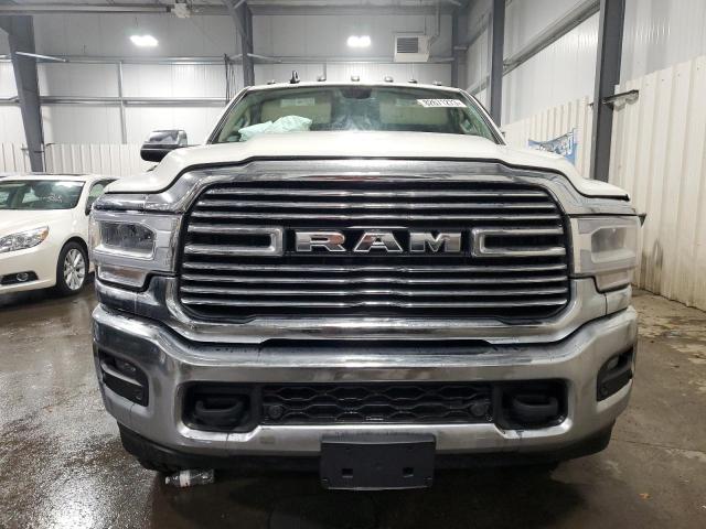 3C6UR5FJ7NG373437 - 2022 RAM 2500 LARAMIE WHITE photo 5