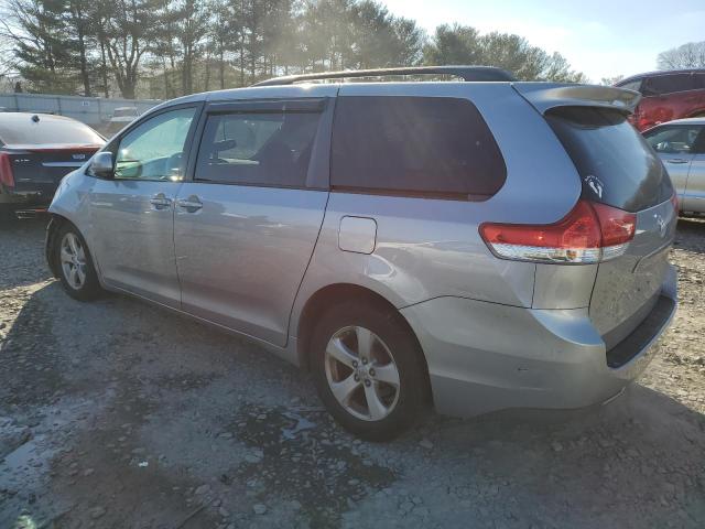 5TDKK3DC3BS167462 - 2011 TOYOTA SIENNA LE SILVER photo 2