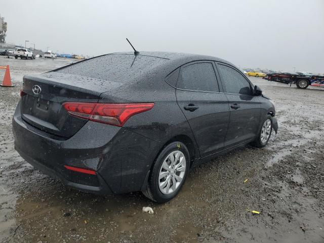 3KPC24A38JE015071 - 2018 HYUNDAI ACCENT SE BLACK photo 3