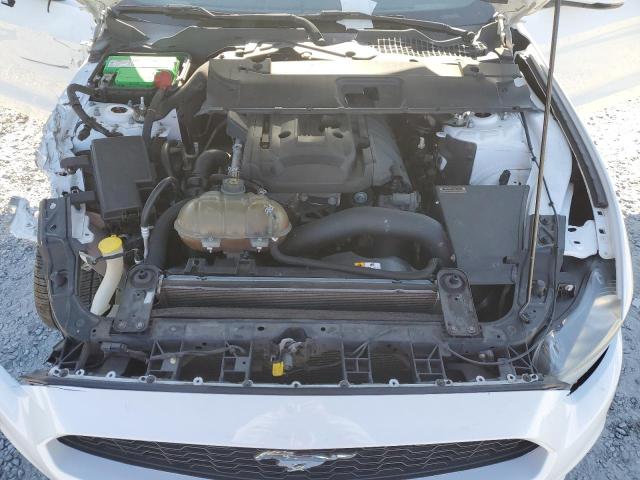 1FATP8UH2F5393024 - 2015 FORD MUSTANG WHITE photo 11