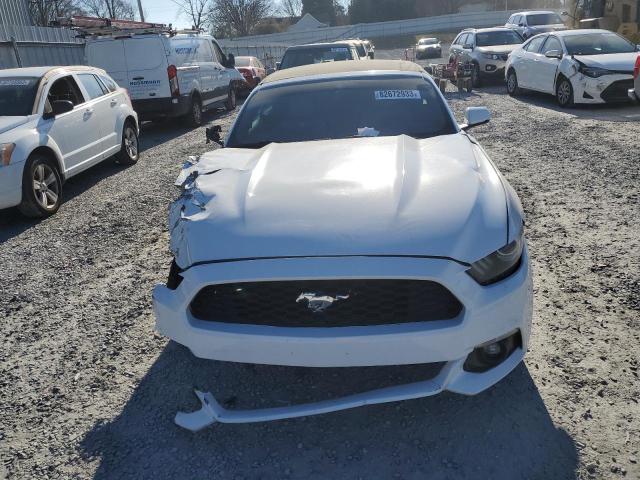 1FATP8UH2F5393024 - 2015 FORD MUSTANG WHITE photo 5