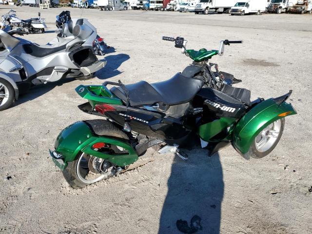 2BXJABA109V001065 - 2009 CAN-AM SPYDER ROA RS GREEN photo 4