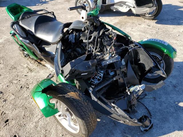 2BXJABA109V001065 - 2009 CAN-AM SPYDER ROA RS GREEN photo 9