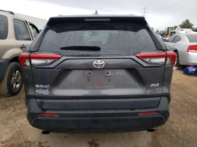 2T3W1RFV8MC086031 - 2021 TOYOTA RAV4 XLE GRAY photo 6