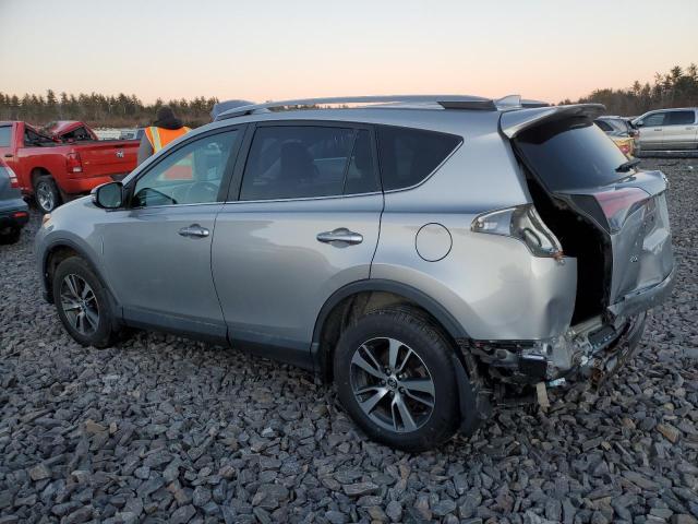 2T3RFREVXHW678440 - 2017 TOYOTA RAV4 XLE SILVER photo 2