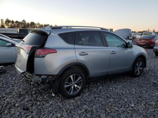 2T3RFREVXHW678440 - 2017 TOYOTA RAV4 XLE SILVER photo 3