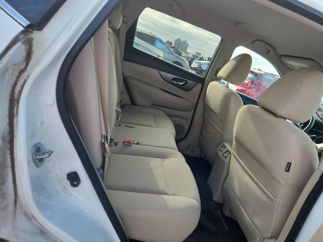 KNMAT2MT4GP723802 - 2016 NISSAN ROGUE S WHITE photo 11