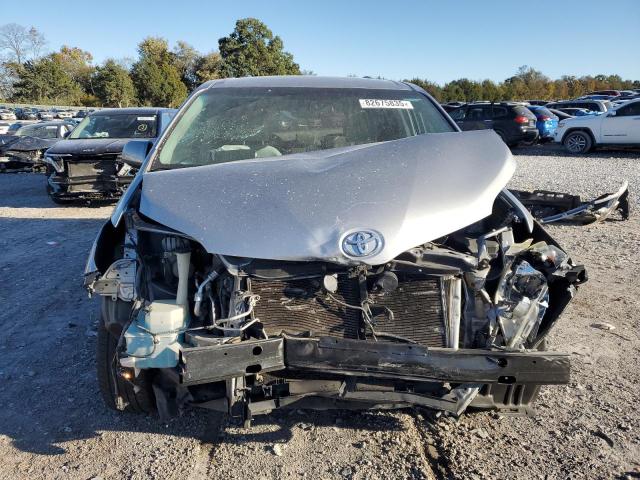 5TDKK3DC7DS335204 - 2013 TOYOTA SIENNA LE SILVER photo 5