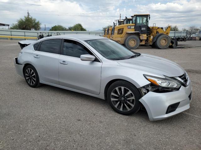 1N4AL3AP6JC260885 - 2018 NISSAN ALTIMA 2.5 SILVER photo 4