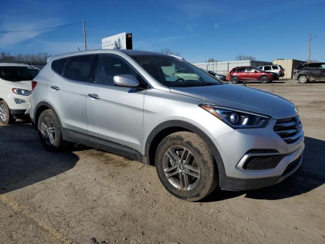 5XYZTDLB0JG552483 - 2018 HYUNDAI SANTA FE S SILVER photo 4