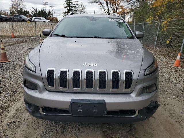 1C4PJMDB2JD567609 - 2018 JEEP CHEROKEE LIMITED ვერცხლისფერი ფოტო 5