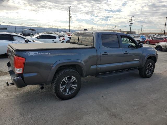 3TMBZ5DNXJM012785 - 2018 TOYOTA TACOMA DOUBLE CAB GRAY photo 3